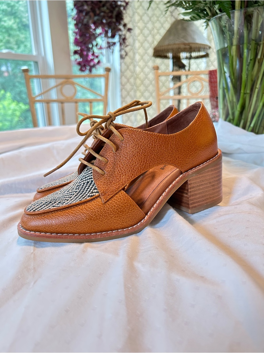 Jeffrey Campbell Tan Leather Lace-Up Cutout Block Heel Oxfords